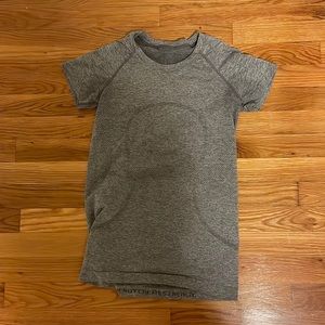 Lululemon Grey Swiftly Tech Size 6